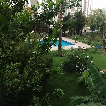 Akdeniz Sitesi ホテル *